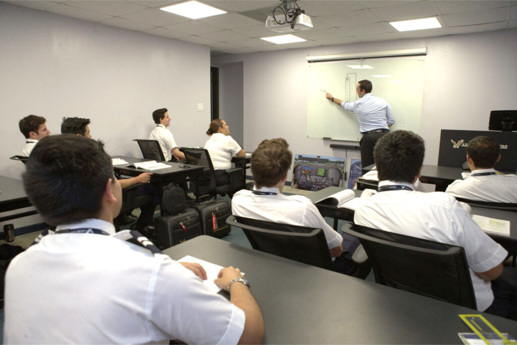 Líderes en formación de pilotos American Flyers